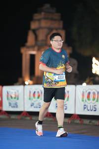 BIB: 110, 42114, 100
                            <button type="button" onclick="openModal(19735822)" class="btn btn-primary btn-sm float-right btn-popup" data-toggle="modal" data-target=".modal-high-quality">
                        <i class="fas fa-shopping-cart"></i> Add to Cart
                    </button>
                                            <button type="button" onclick="isThisMe(19735822, true)" class="btn btn-success btn-sm float-right btn-popup btn-isme hidden" data-toggle="tooltip" data-placement="bottom" title="นี่คือรูปของคุณใช่ไหม คลิกที่นี่เพื่อเอาเข้าอัลบั้ม">
                        <i class="fas fa-plus"></i> Add to album
                    </button>
                    <button type="button" onclick="isThisMe(19735822, false)" class="btn btn-warning btn-sm float-right btn-popup btn-isnotme hidden">
                        <i class="fas fa-ban"></i> Remove from album
                    </button>
